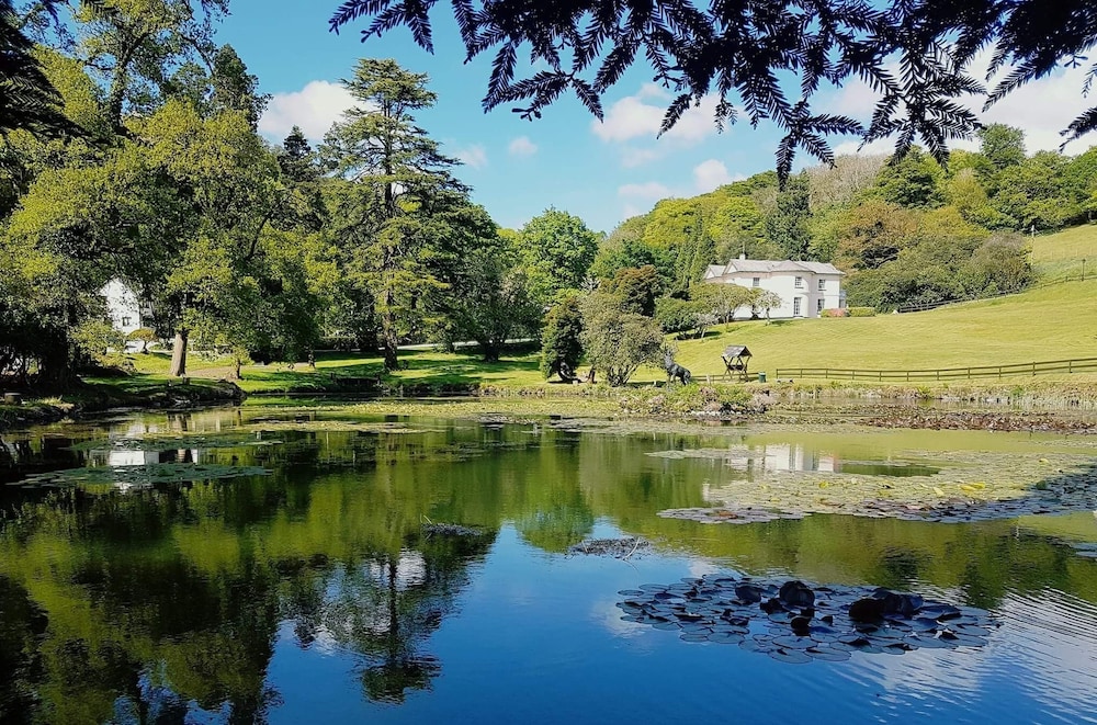 Lake View Villa - Rosecraddoc Manor