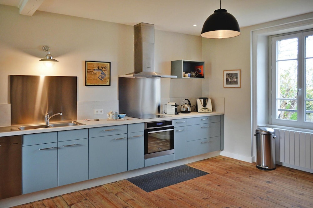 Holiday Home in Locquirec Near Sandy Beach