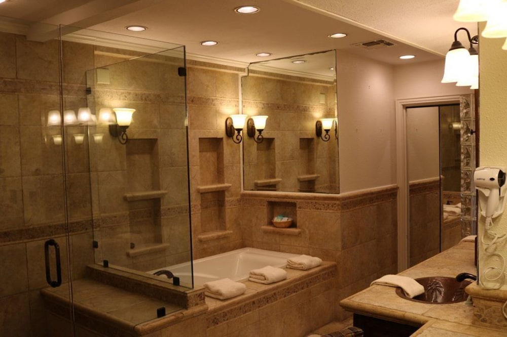 Pelican Bay Resort
