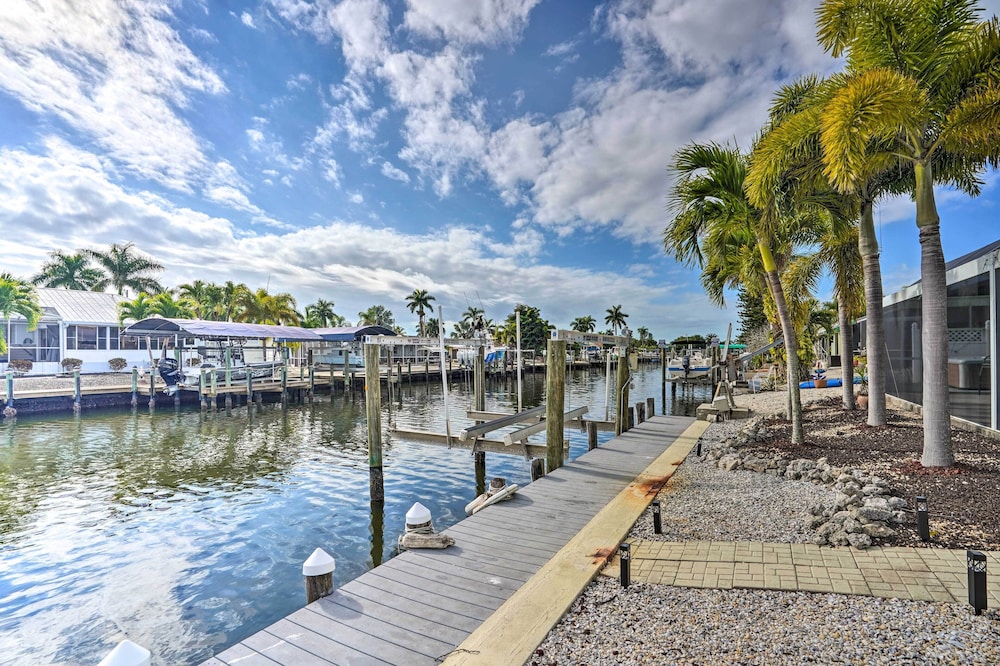 Waterfront Matlacha Home w/ Hot Tub & Grill! view 3