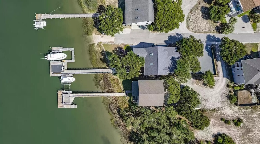 The Hydeaway by Topsail Realty