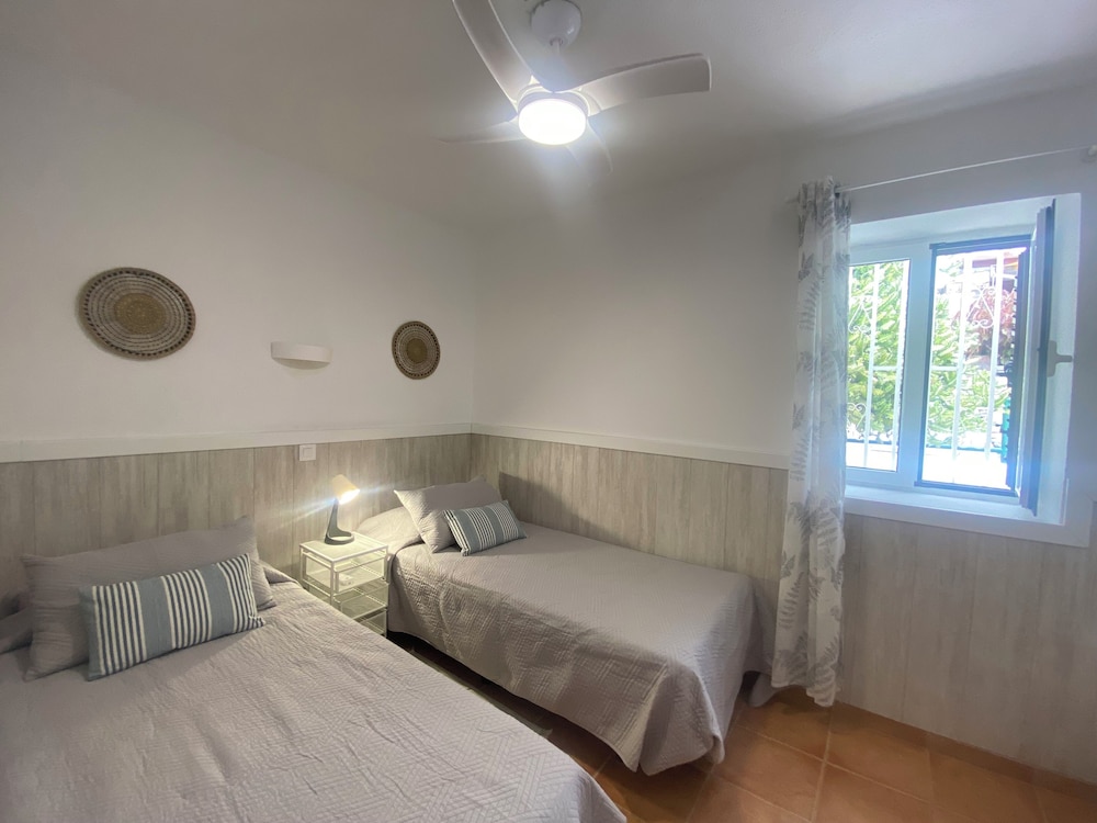 Modern Duplex Apartment Near Swimming Pool