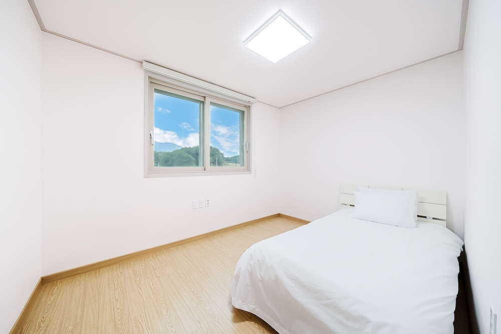 Gangneung Thenext Pension