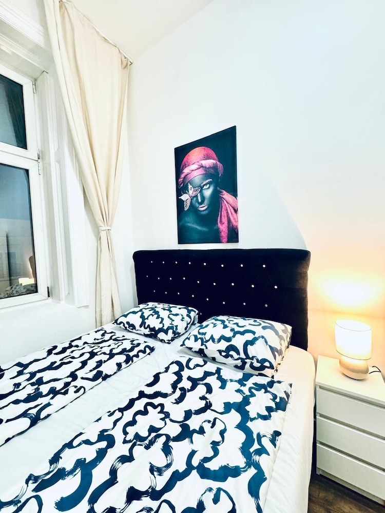Affordable 5BR Apt Near Atzgersdorf