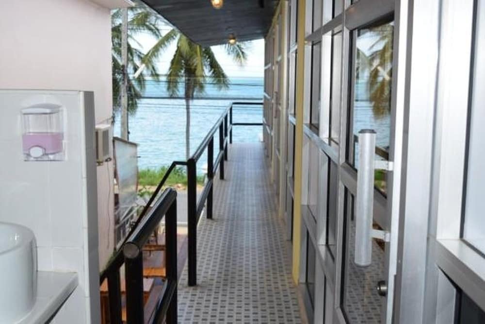 Zone6 Coworking Beach Apartment
