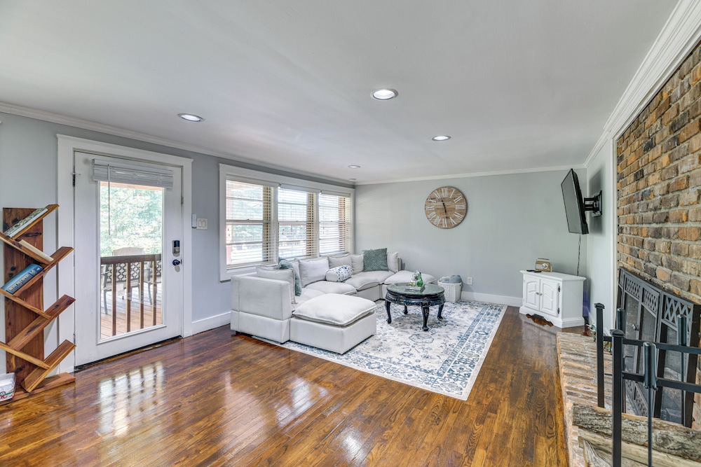 Pool & Deck: Pond-view Getaway in Newnan!