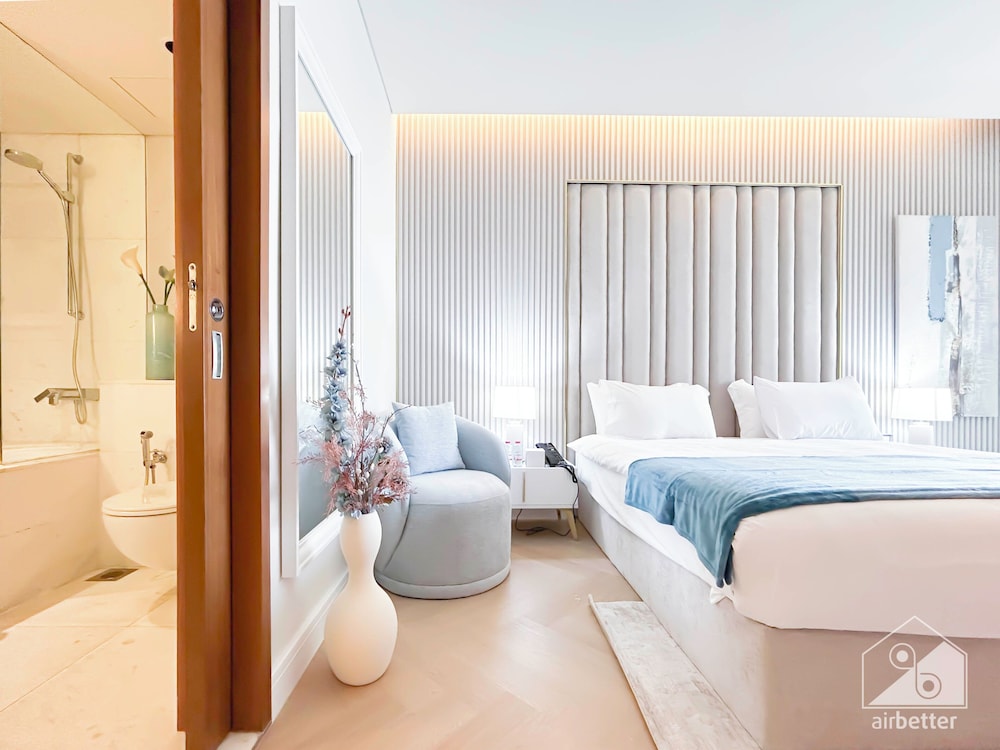 Luxury 1bedroom Balcony & View at the Dubai Mall