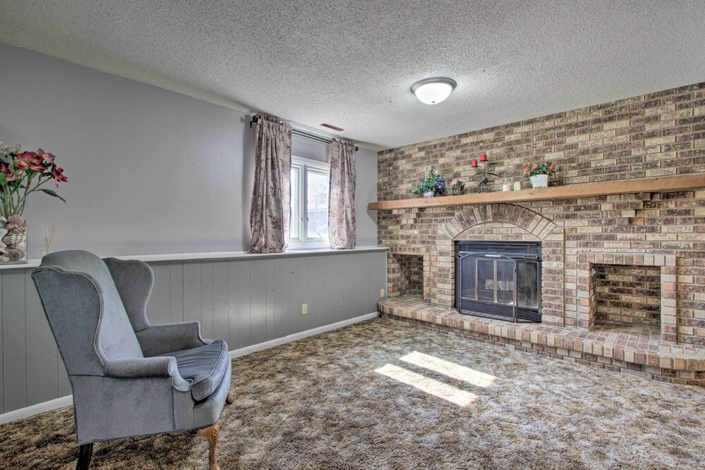 Charming Rochester Home, 4 Mi to Mayo Clinic! view 3