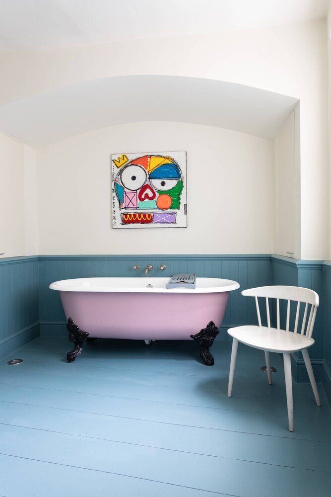 Keystone Crescent by Onefinestay