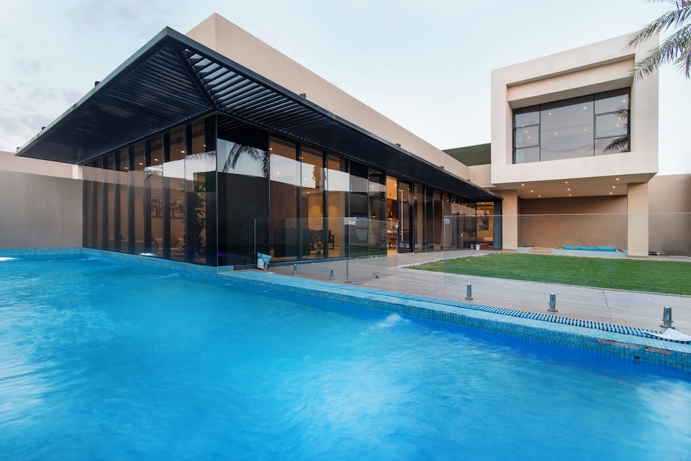 The one resorts