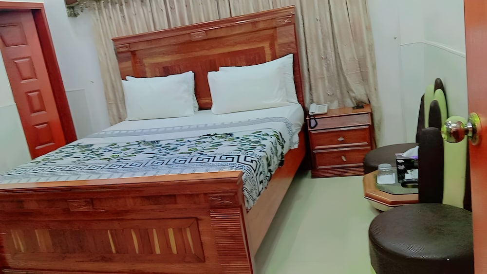 Hotel New Royal Residency