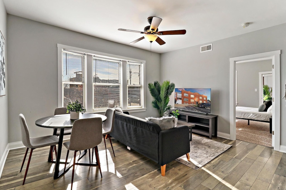 3BR Furnished Stay - Belle Plaine 2W