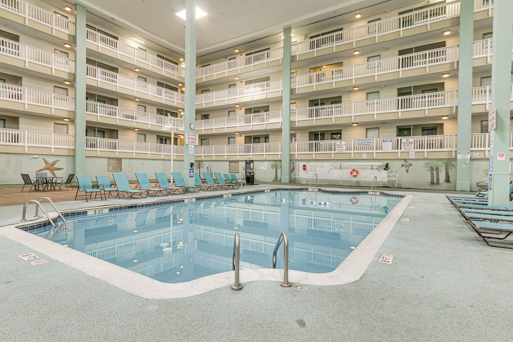 'wright by the Beach': Hilton Head Condo w/ Perks