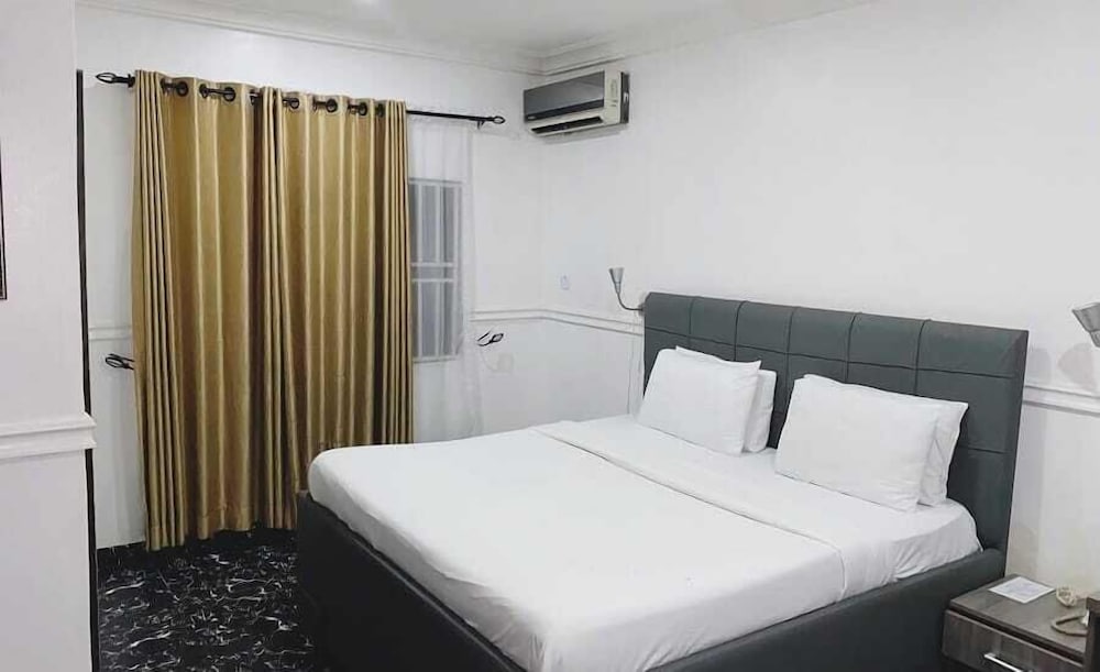 Daystar Luxury Apartment