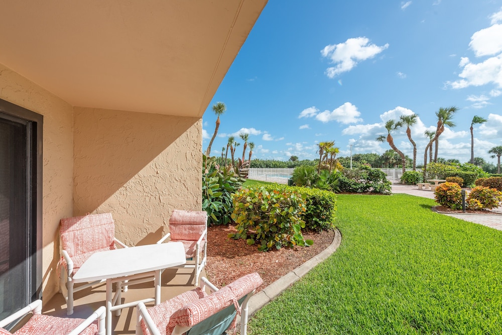 Canaveral Towers by Happy Palm Stays