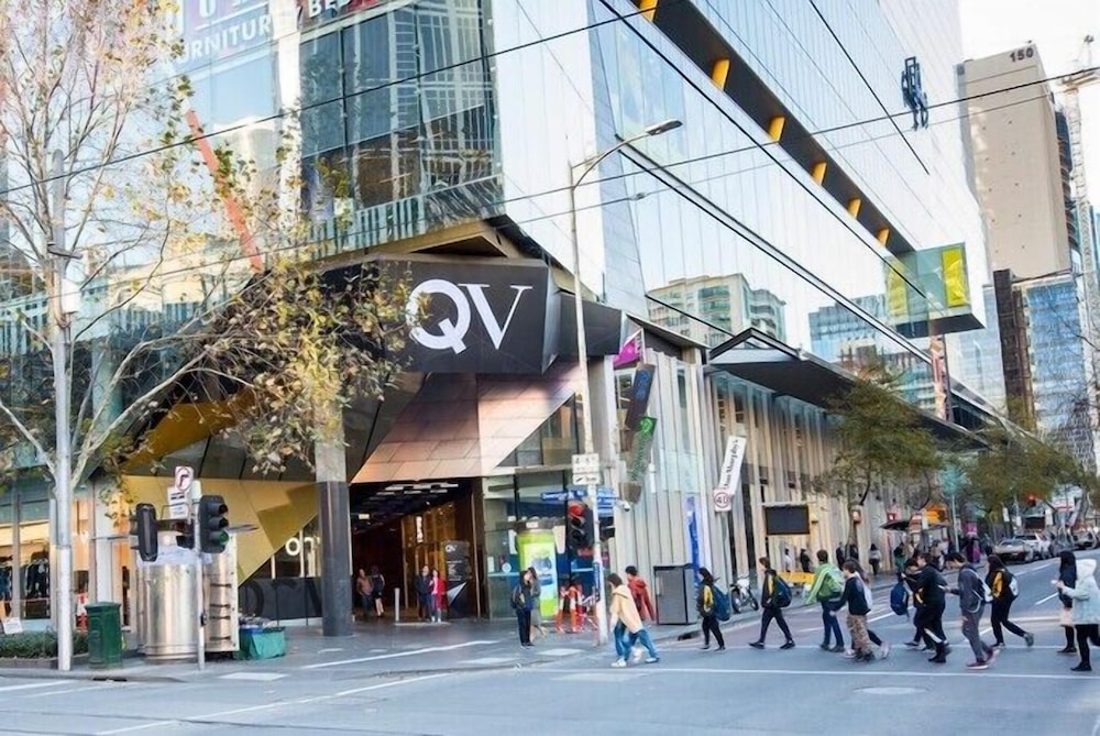 Readyset Apartments at QV
