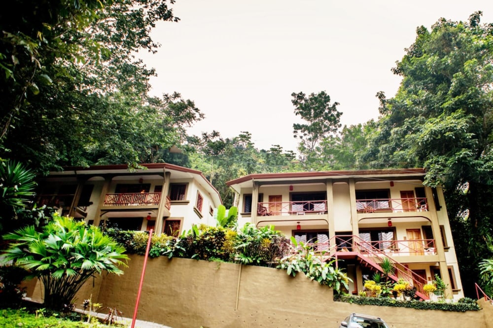 Eco-condo Serviced Apartments in Quepos w Pool Wildlife Visits view 5