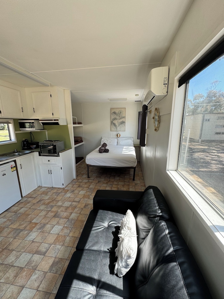 Hay Caravan Park