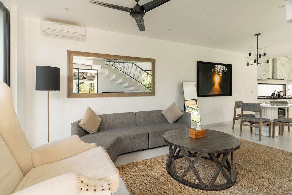 Melasti Villa 2 by Alfred in Bali