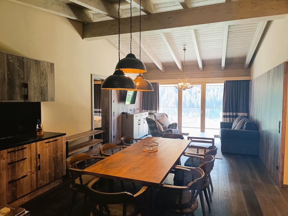 Mountain Spa Residences
