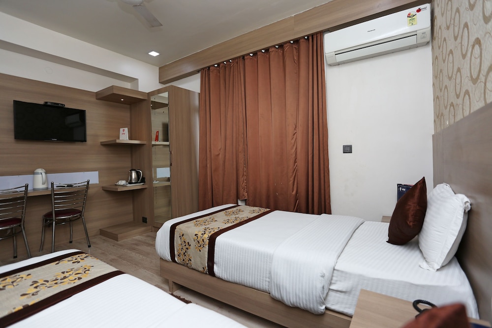 OYO 5663 GS Inn