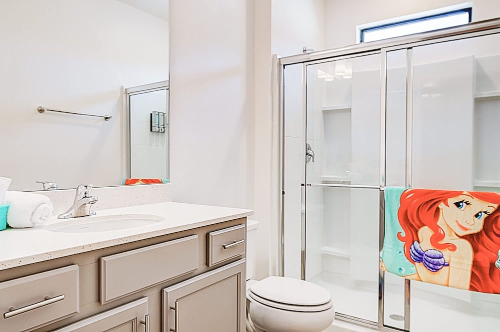 5893 Family Fun Home With Pool Near Theme Parks