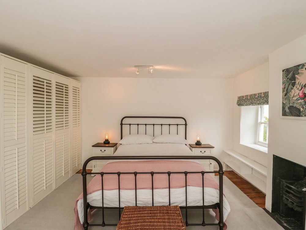 Overton Cottage