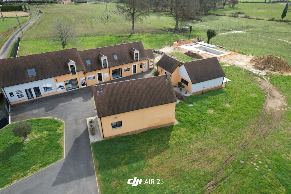 Villa in Monce-en-belin Near Le Mans Circuit