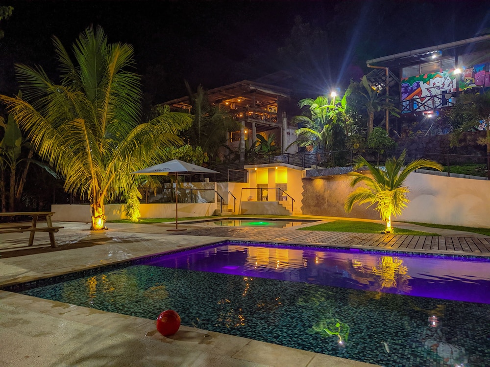 Greengos Hotel 9