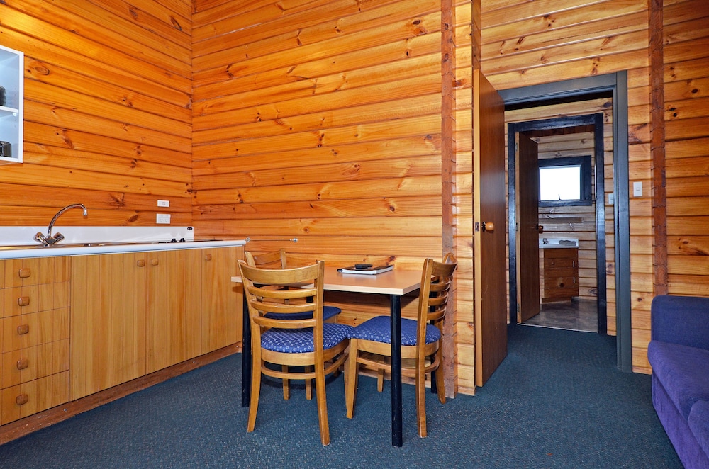 Leith Valley Holiday Park & Motels view 4