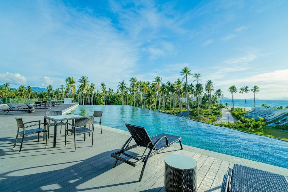 The Hotel Elizabeth Resort and Villas