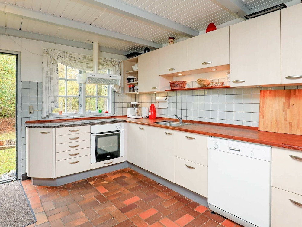 Lovely Holiday Home in Jutland near Sea view 4