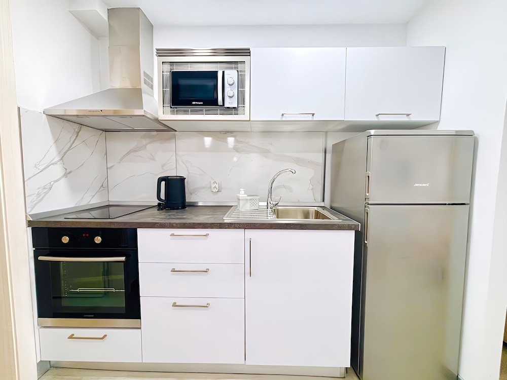 Apartment Bellissima With Pool and Wi-fi, 200m From the sea in Puerto del Carmen