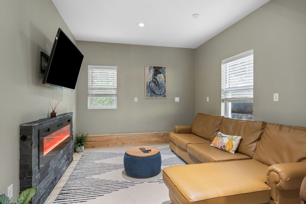 Cozy Modern Home