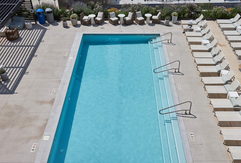 Luxe Apts Stunning Lake Views Resort Amenities