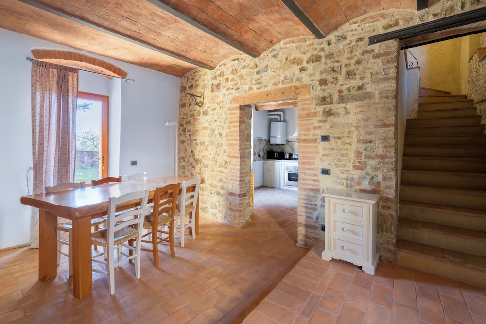 Le Fonti Apartments With Ac Near Siena
