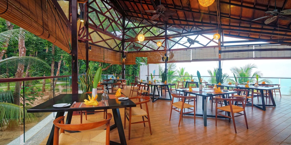 Borneo Eagle Resort