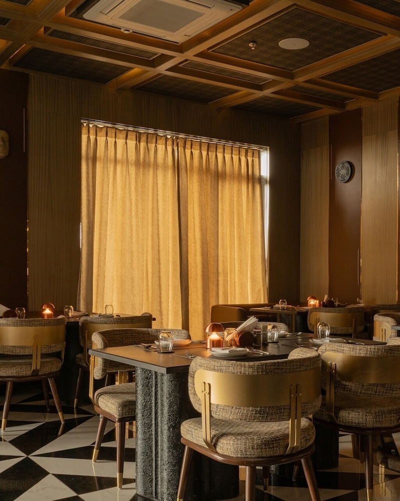 Omaya Suites