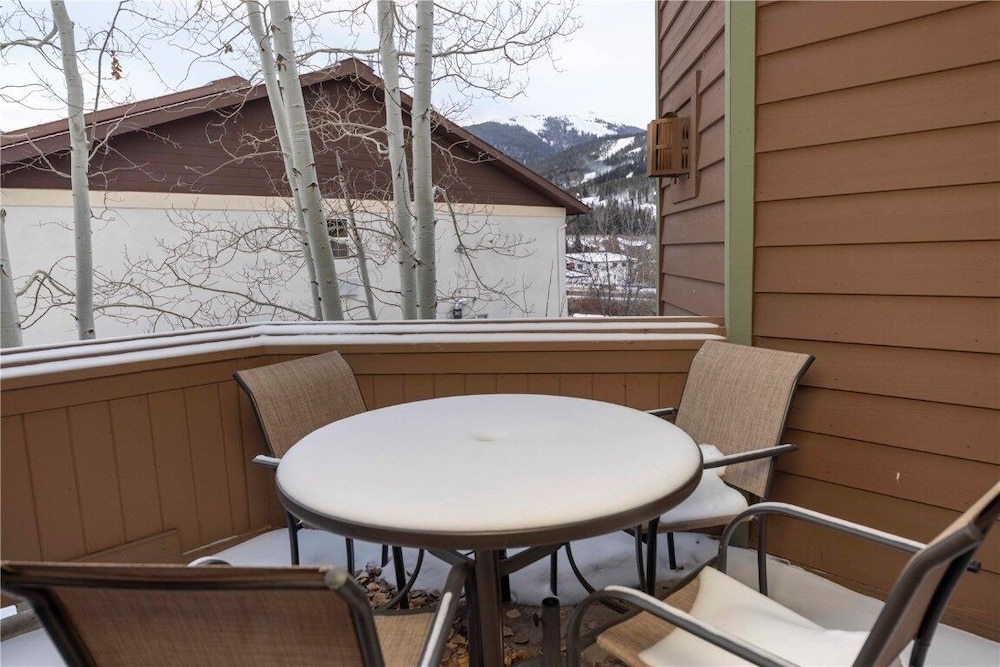 24 Autumn Brook 4 Bedroom Townhouse