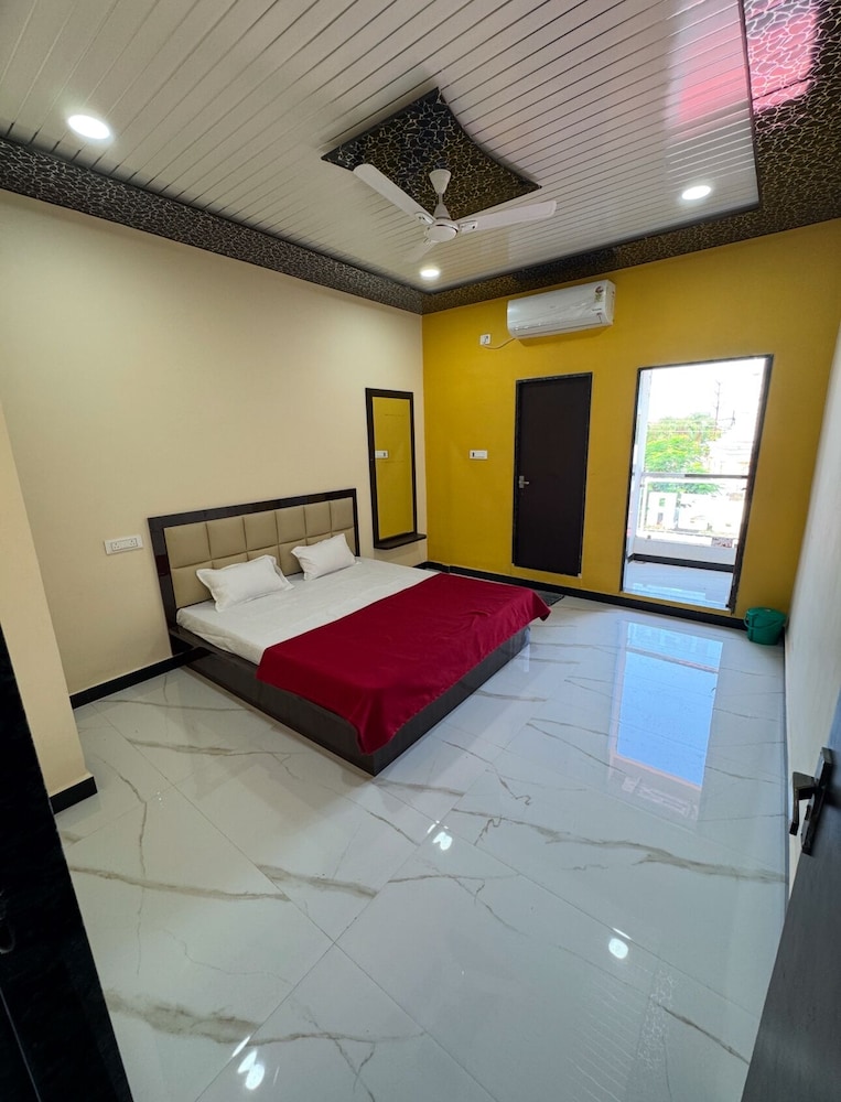 Jyoti Shree Resort