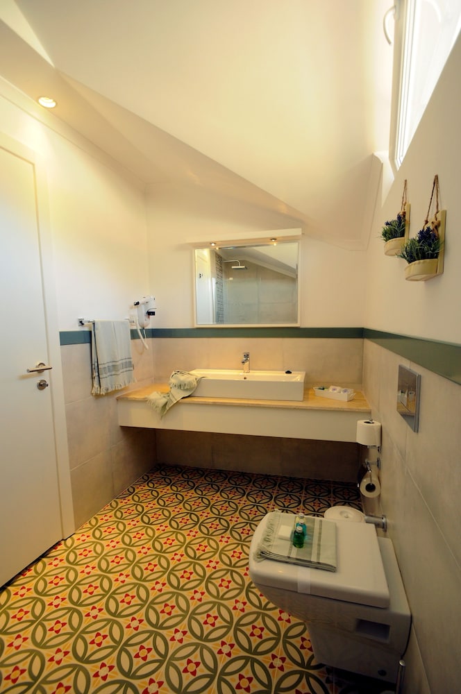 Sea Breeze Otel & Daireler - Image 77