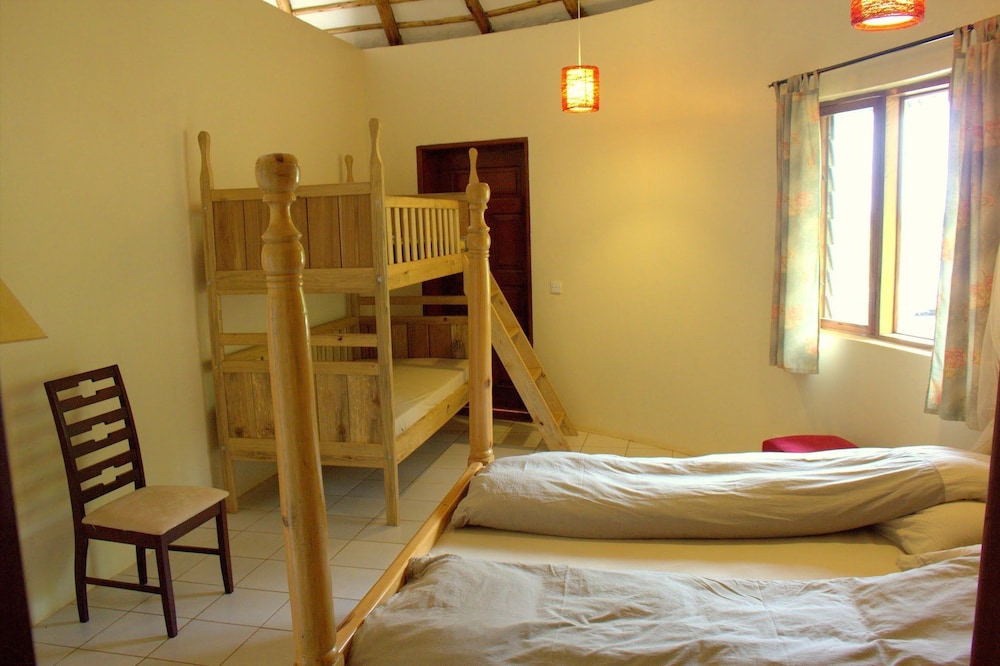 Banda Lodge
