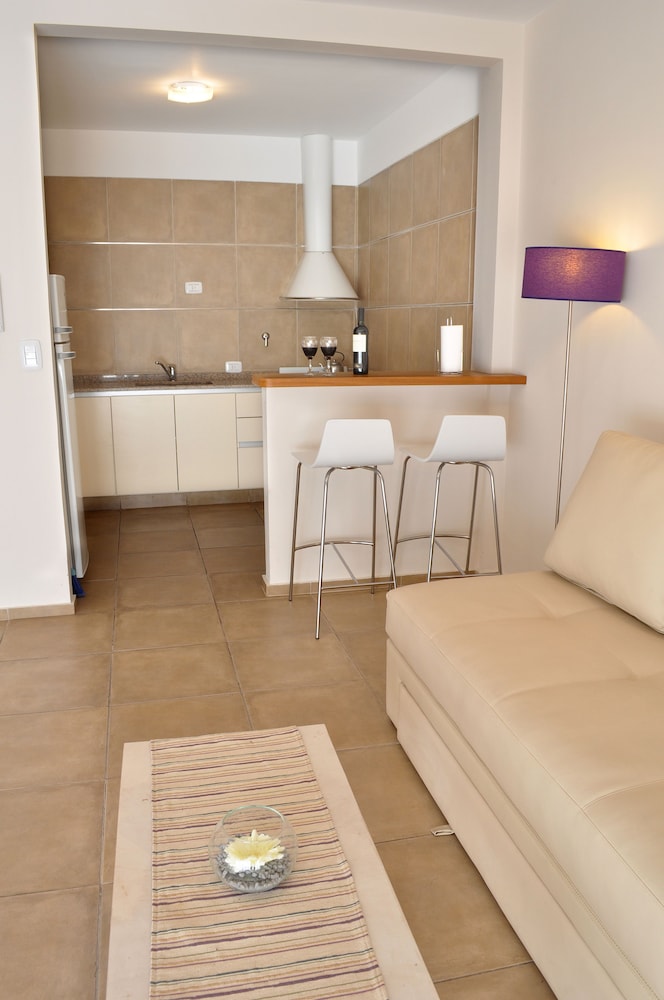 Cimma Suites Apart-Hotel