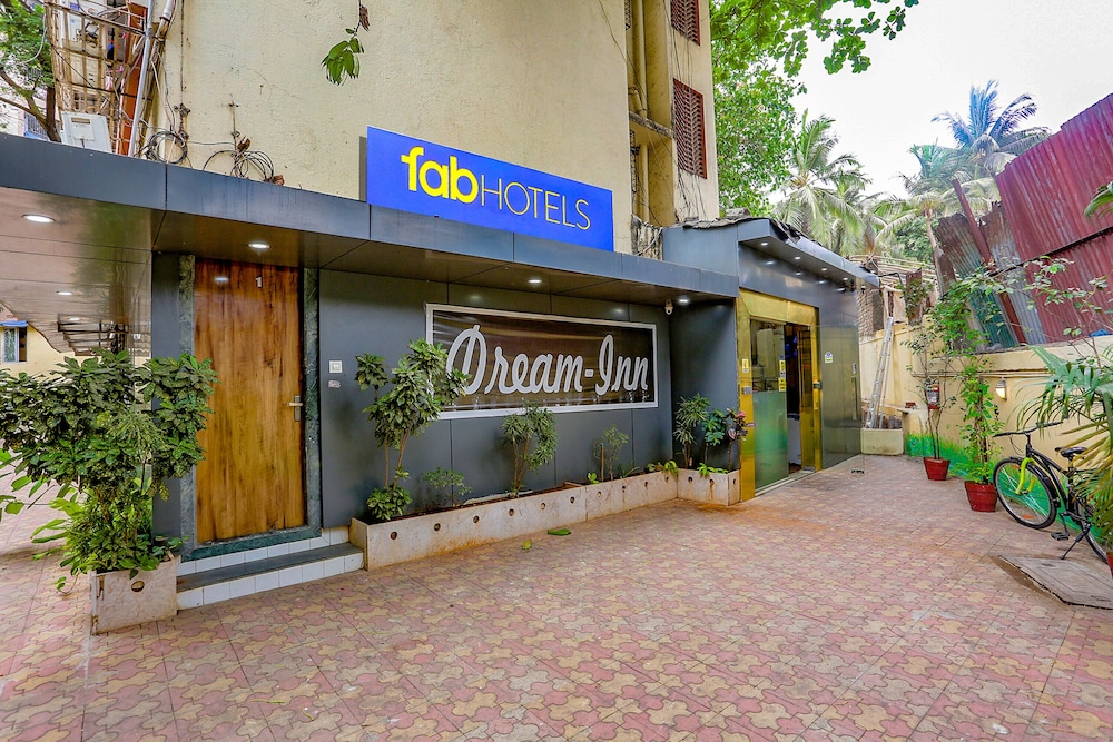 FabHotel Dream Inn I