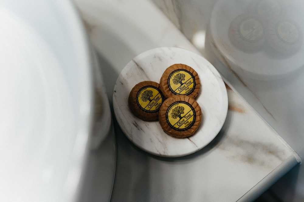 Angela Rooms photo 2