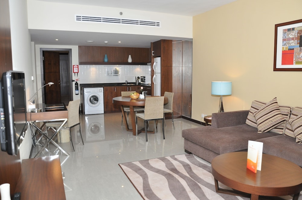 Abu Dhabi Vacations - Phoenix Plaza Hotel Apartments - Property Image 31