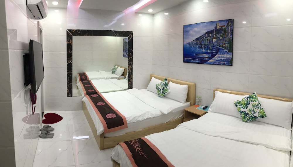 Deluxe Private Room , 2 bed ,4 Guests ,1 Private Bath