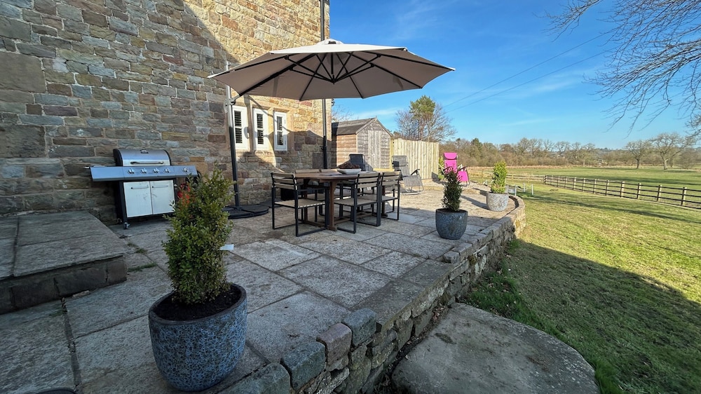 4 Bed Farmhouse Alton Tower Xmas Market Chatsworth