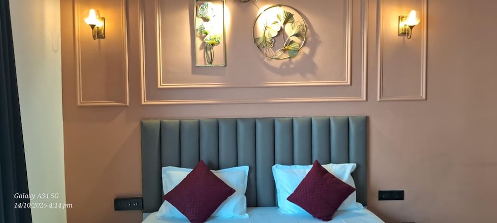 Luxury Rooms In Lucknow