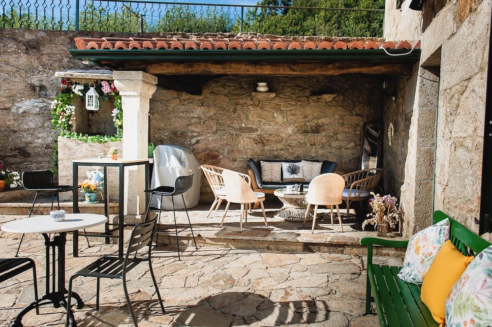 CASA DE COSTOIA